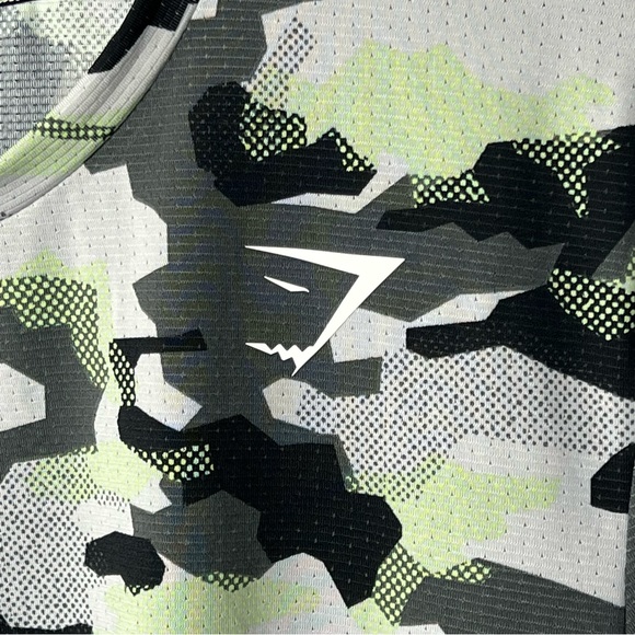 Gymshark Camo Sport T-Shirt - Picture 2 of 6